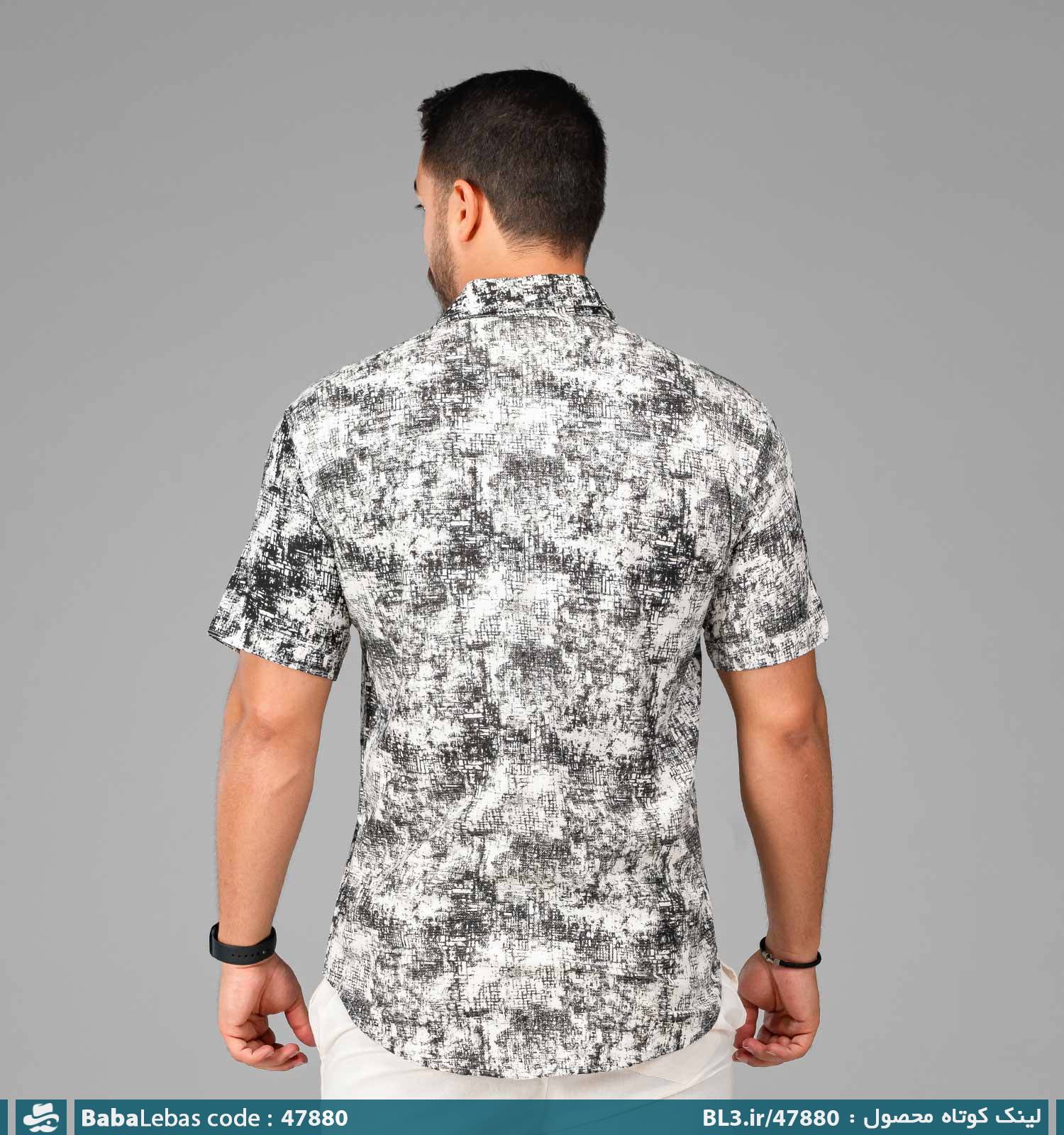 پیراهن اسپرت کنفی مردانه سفید مشکی طرح دار آستین کوتاه مدل 47880 - تصویر 2